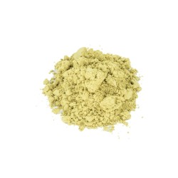 Le goût du gingembre séché puis réduit en poudre (différent du gingembre frais) est boisé, poivré et citronné à la fois.