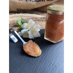 Cette confiture de coings vous invite à un voyage gustatif automnale.